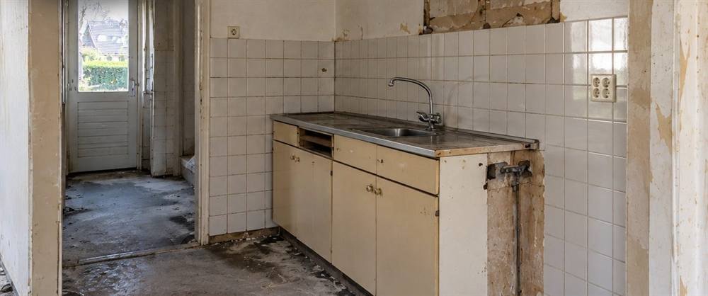 De keuken voor de werkzaamheden